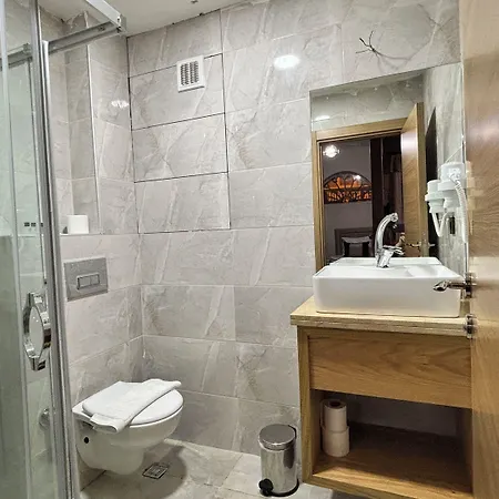 Besiktas Hotel *