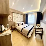 Besiktas Hotell *
